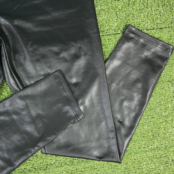 WILD FABLE | HIGH-ANKLE MID-WAIST PLEATHER LEGGINGS -NWT! - Picture 7 of 9